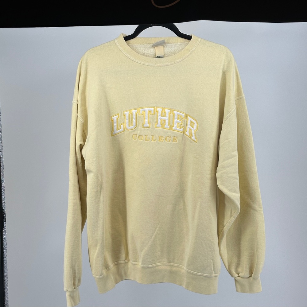 Luther College Women’s Large Pastel Yellow Sweatshirt Vintage‎ 90’s Collegiate